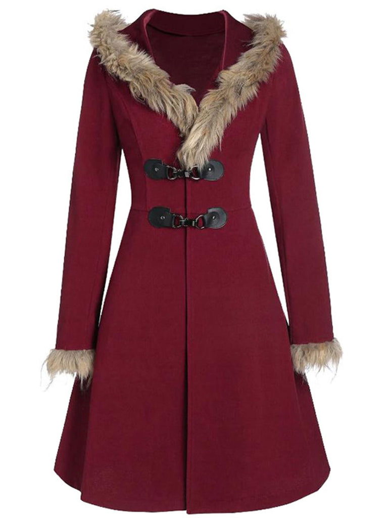 Cappotto con fibbia solida e rifiniture in pelliccia bordeaux anni '50
