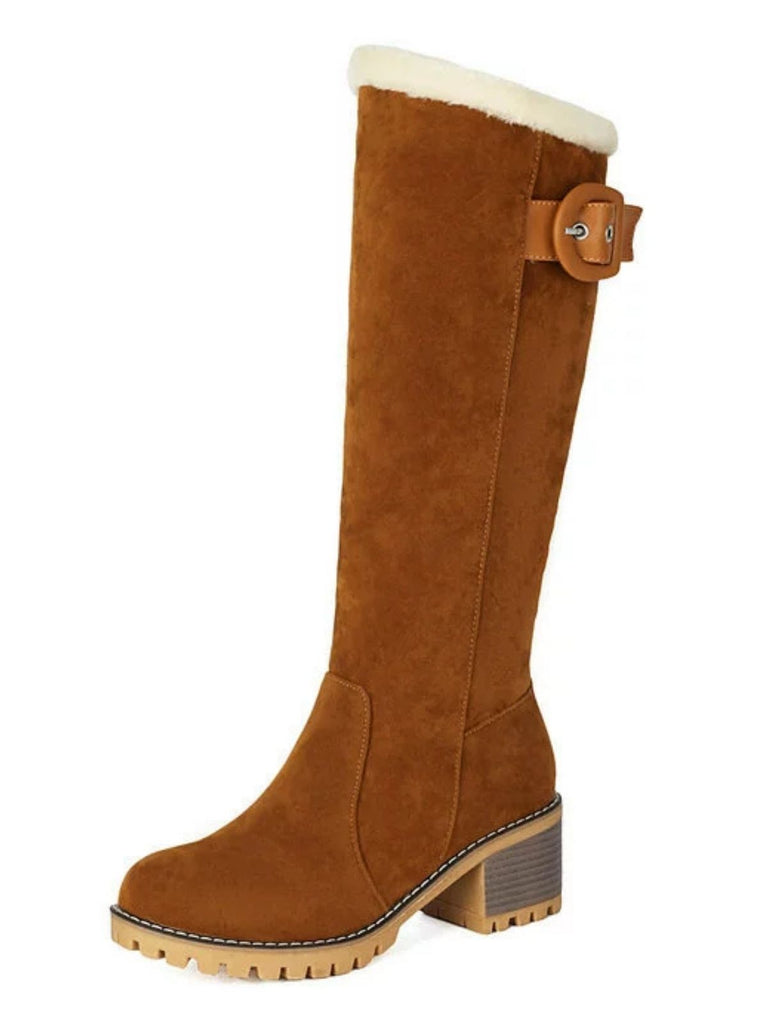 Stivali alti fino al ginocchio con fibbia in pelle scamosciata