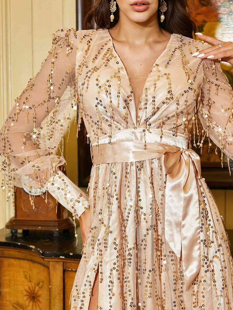 Abito lungo spacchi laterali scollo a V profondo paillettes anni '20