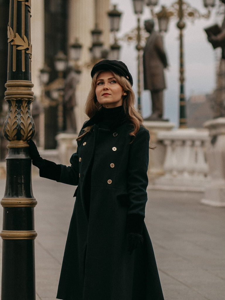 Cappotto con bottoni tinta unita verde scuro anni '50