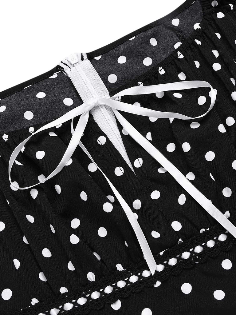 Abito con volant a pois e scollo quadrato anni '40