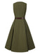 Abito con scollo a V e tasche e cintura verde anni '50