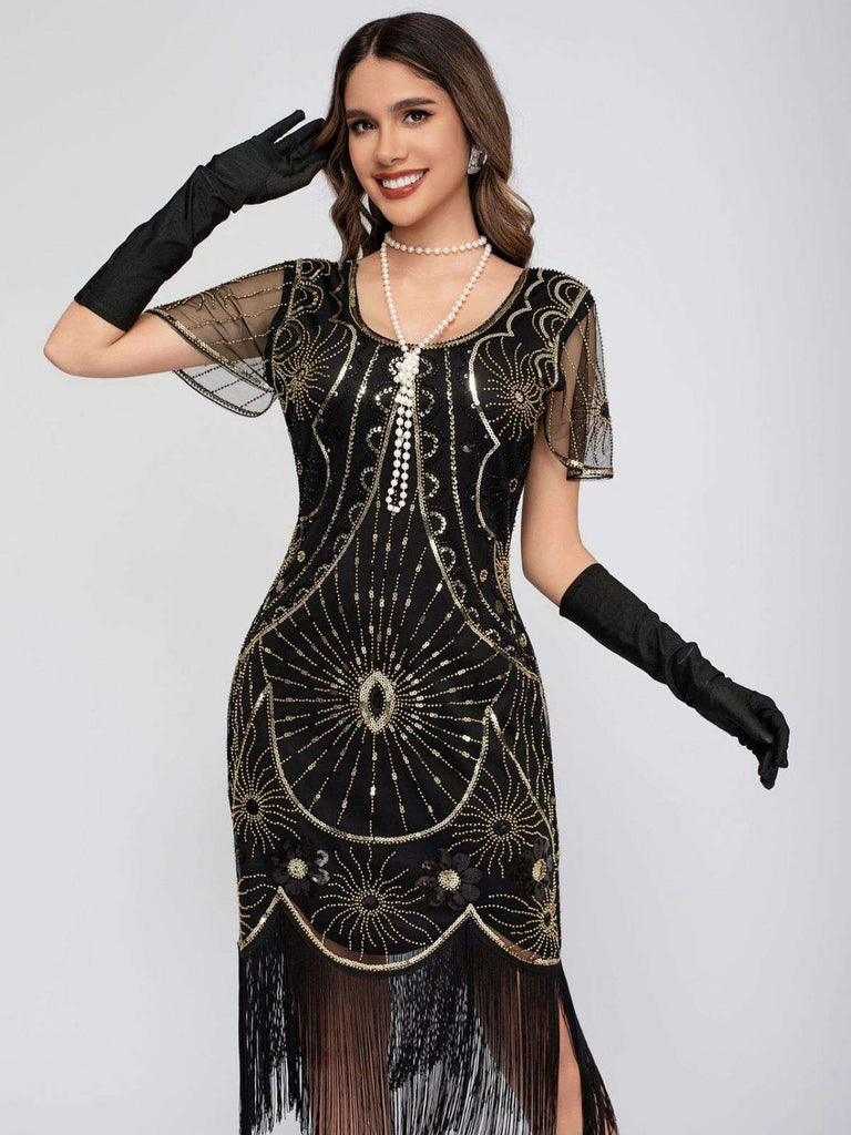 Abito flapper con frange di paillettes e scollo a barchetta anni '20