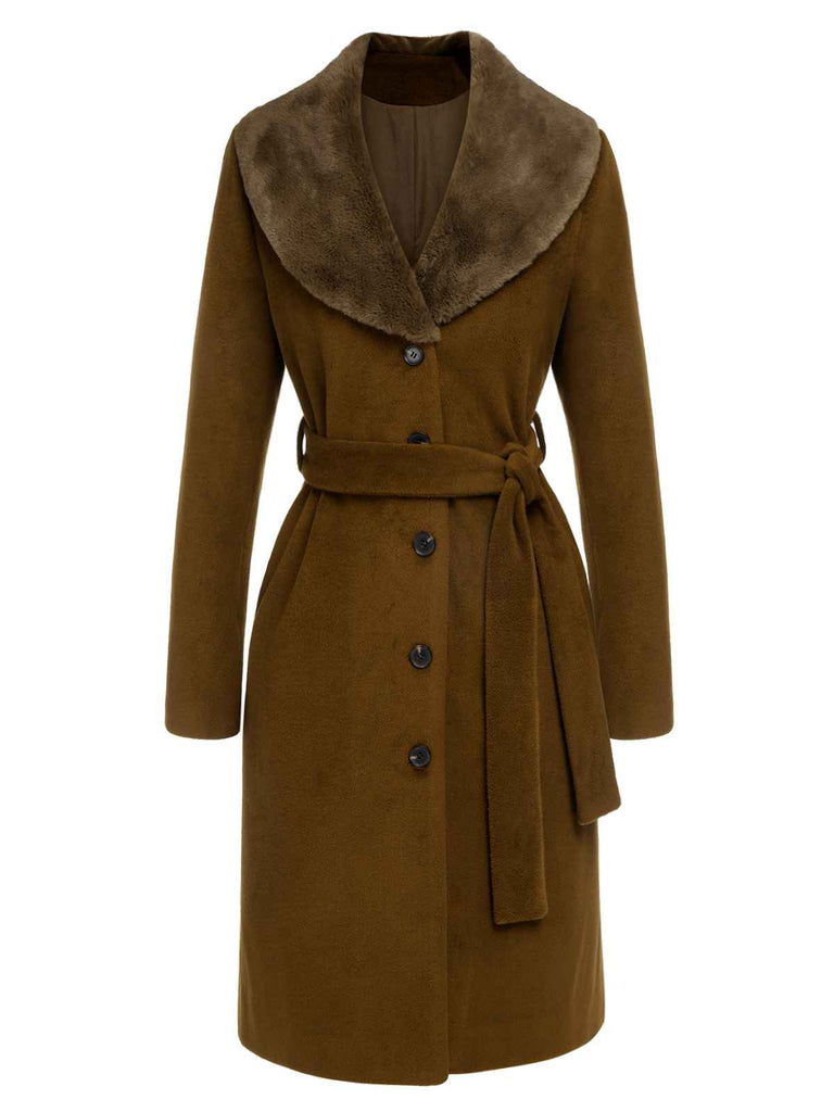 Cappotto con collo di pelliccia e cintura marrone anni '40