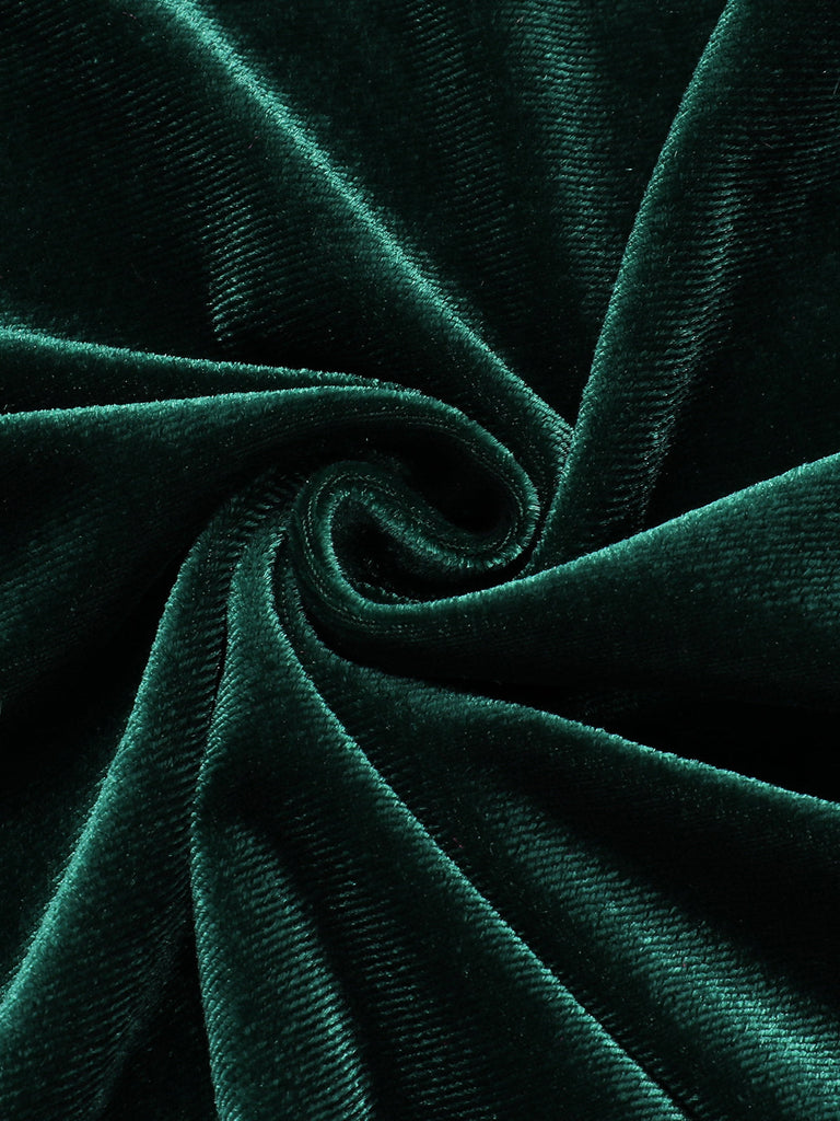 Abito in velluto a trapezio con scollo a V anni '40