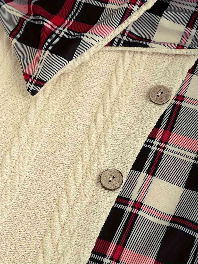 Abito a quadri con cappuccio in maglia bianco anni '50