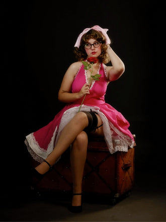 Abito in cotone e pois con scollo all'americana rosa anni '50