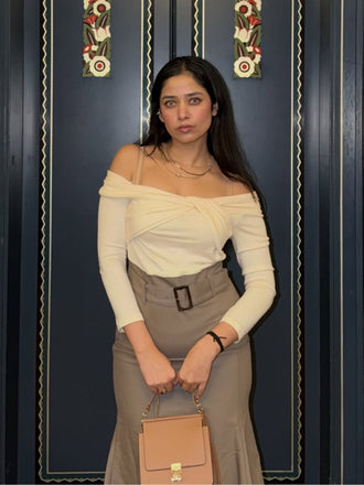 Abito da sirena in maglia con spalle scoperte cachi anni '30