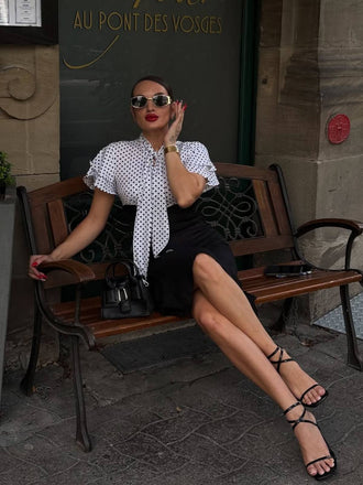 Abito da sirena con laccetti al collo nero anni '30