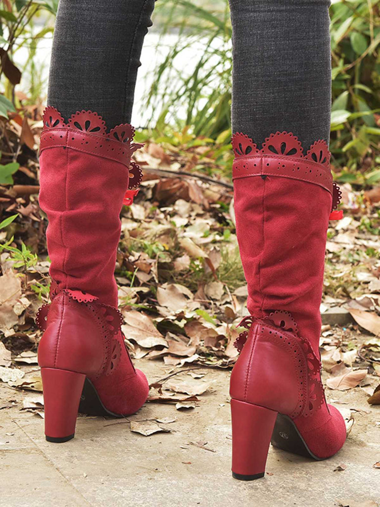 Stivali in pelle con lacci e bordo a petalo a metà polpaccio