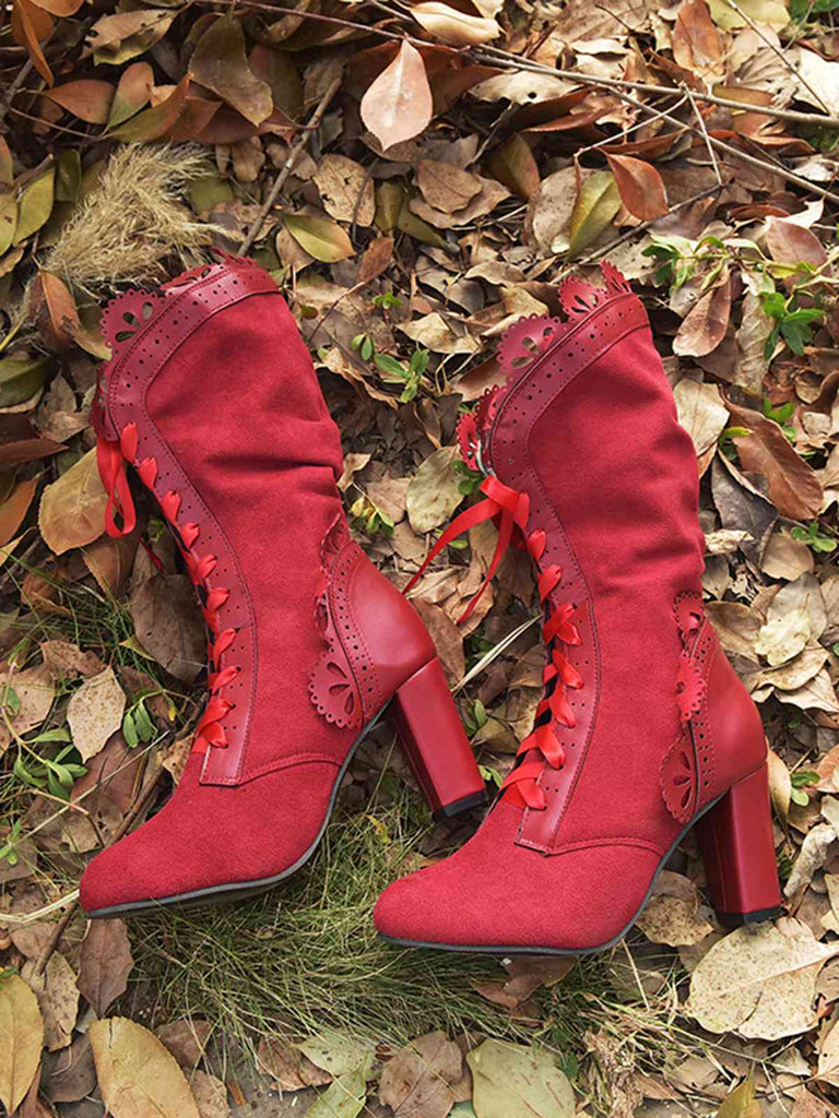 Stivali in pelle con lacci e bordo a petalo a metà polpaccio