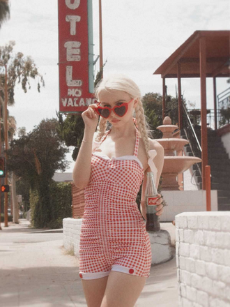 Costumi intero a quadri con fiocco e fiocco rosso anni '50