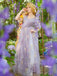 Abito in rete ricamato a fiori a sottoveste con spacco viola anni '70