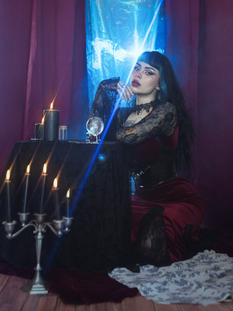 Abito a sirena in pizzo con maniche lunghe anni '30