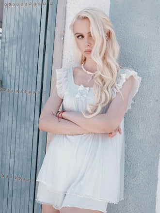 Pigiama volant con colletto quadrato azzurro chiaro anni '50