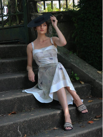 Abito con farfalle di giornale cachi anni '50