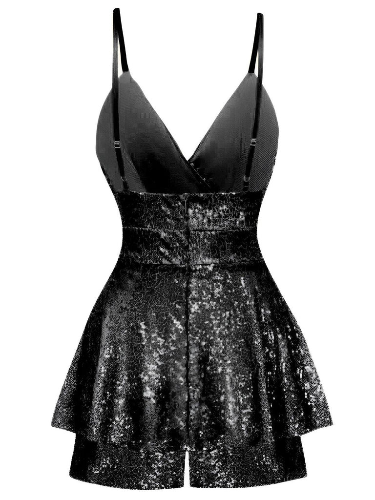 Tuta corta con paillettes con scollo a V anni '60