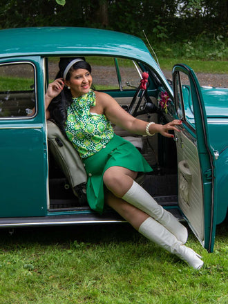 2PCS Top floreale scollo a cravatta e gonna bottoni verde anni '60