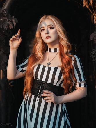 Abito a righe con colletto cava Halloween anni '50