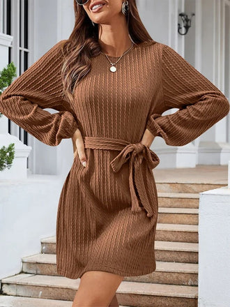 Abito in maglia a coste con cintura e scollo rotondo anni '60