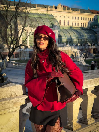 Cappotto con cintura bordeaux anni '60