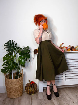 Abito con cintura bottoni verde kaki anni '50