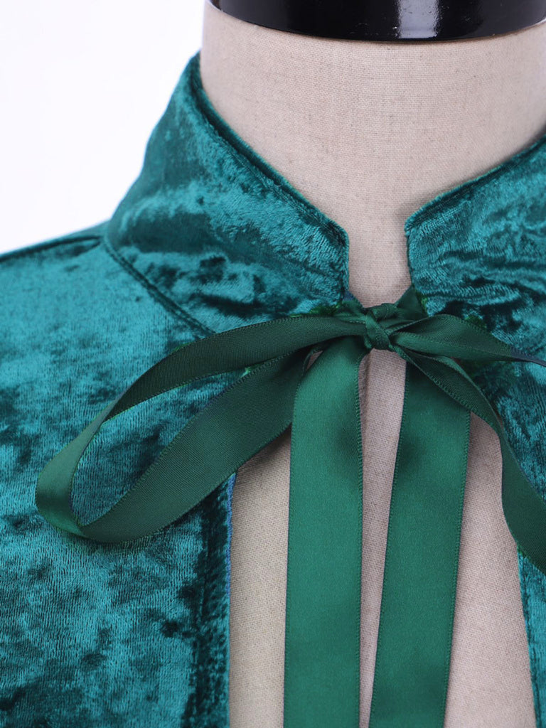 Mantello in velluto medievale con lacci anni '30