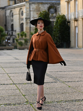 Cappotto con revers color cammello anni '40