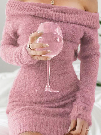 Abito in mohair con spalle scoperte e maniche lunghe anni '80