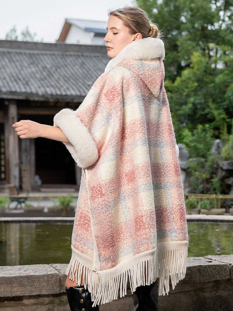 Cappotto con cappuccio in flanella a quadri e orlo sfrangiato rosa anni '30