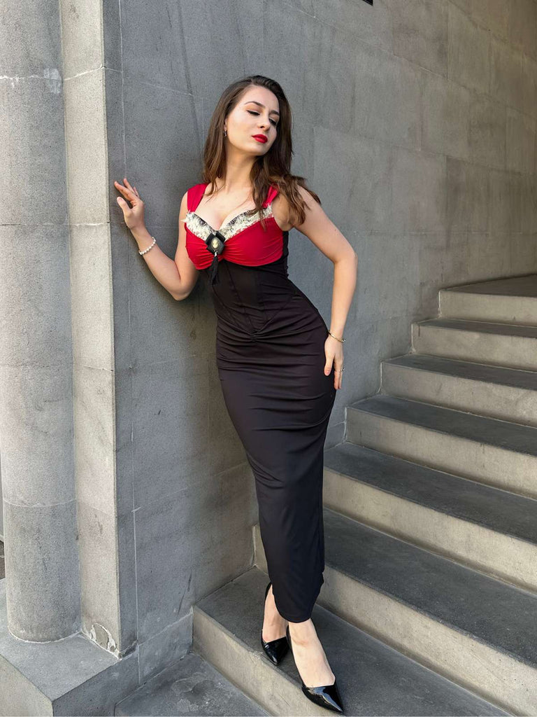 Abito a sirena a spina di pesce contrasto bordeaux anni '30