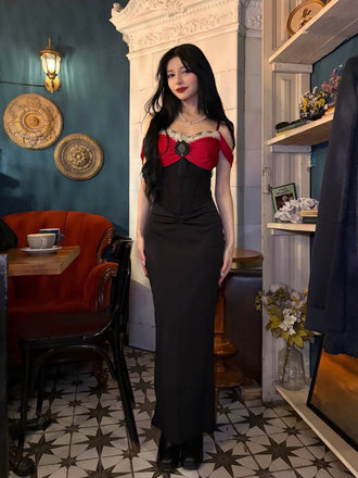 Abito a sirena a spina di pesce contrasto bordeaux anni '30