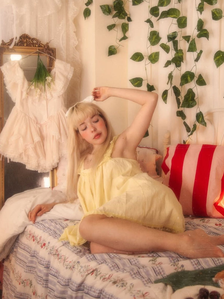 [Prevendita] Abito babydoll in pizzo con fiocco sulla schiena giallo anni '60