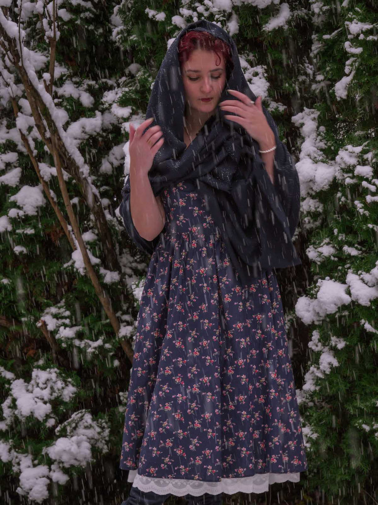 [Prevendita] Abito floreale in cotone con pizzo blu anni '50