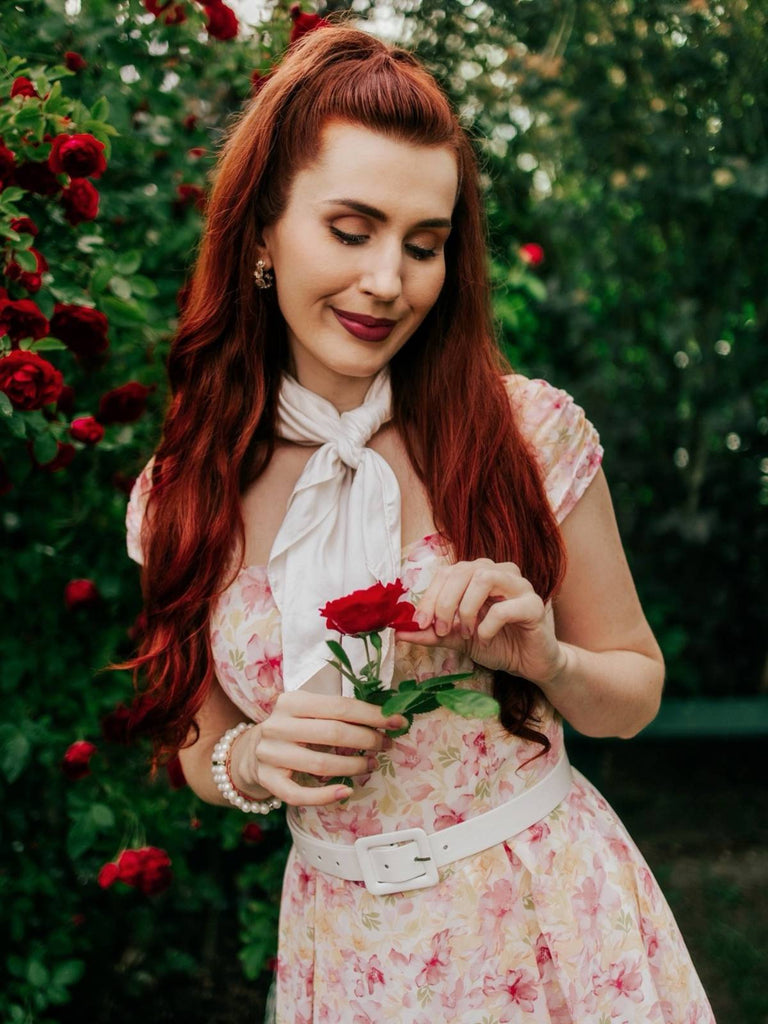 Abito Rosa Anni '50 Floreale con Scollo a Cuore e Fiocco