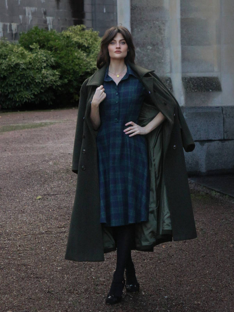 Abito a quadri con cintura e bottoni anni '50