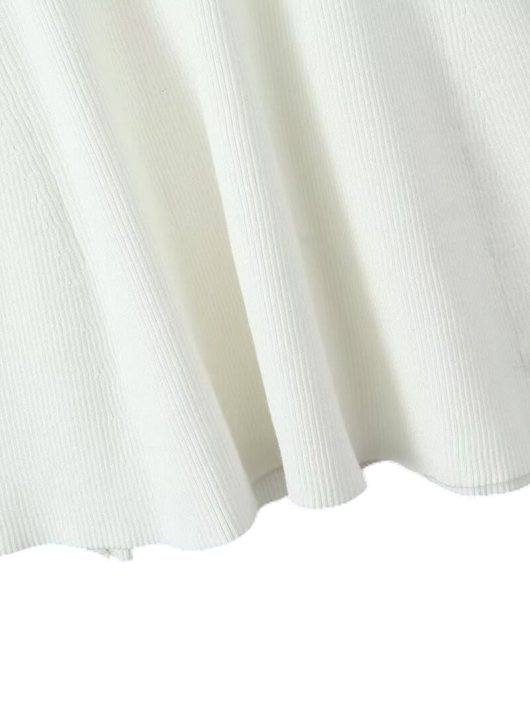 Abito in pizzo a maglia con spalle scoperte bianco anni '70