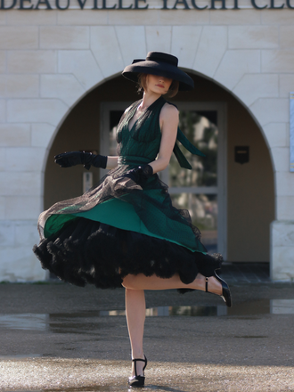 Abito a rete pois scollo all'americana verde anni '50