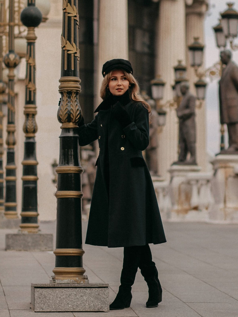 Cappotto con bottoni tinta unita verde scuro anni '50