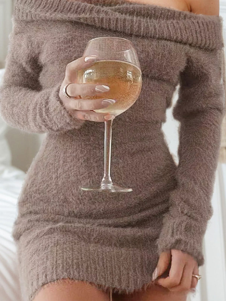 Abito in mohair con spalle scoperte e maniche lunghe anni '80