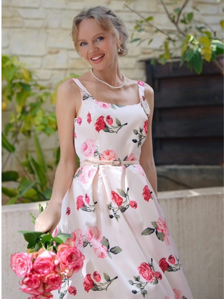 Abito a ruota con motivo floreale rosa anni '50