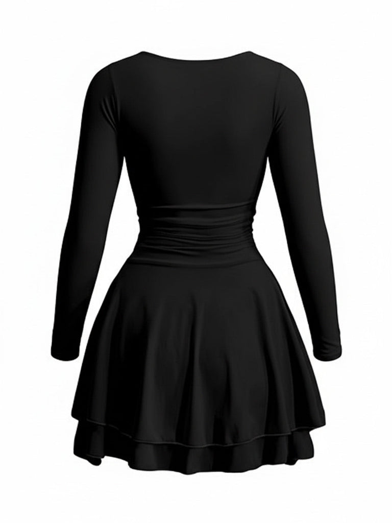 Abito aderente con scollo quadrato e maniche lunghe anni '80