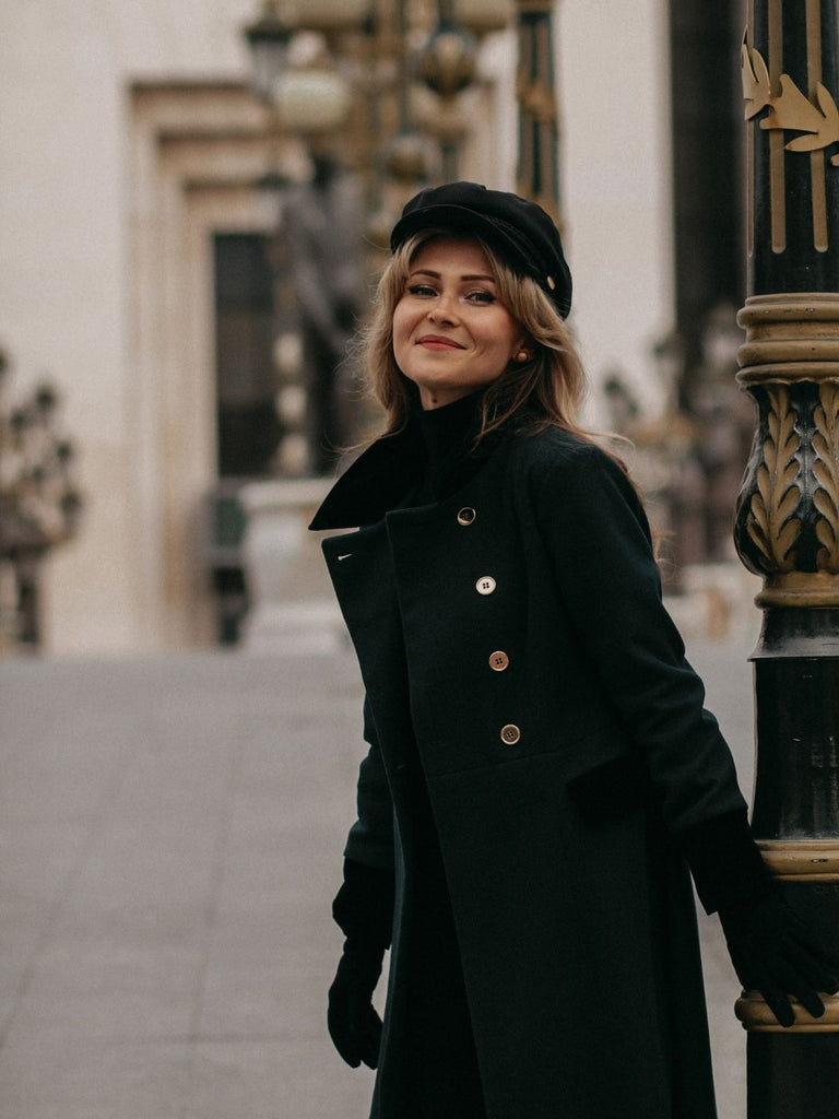 Cappotto con bottoni tinta unita verde scuro anni '50