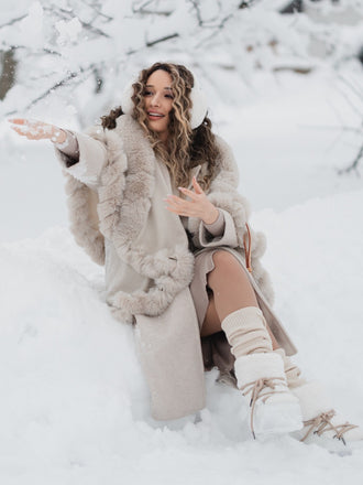 Scialle con collo di pelliccia a doppio strato cachi anni '50