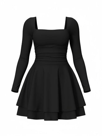 Abito aderente con scollo quadrato e maniche lunghe anni '80