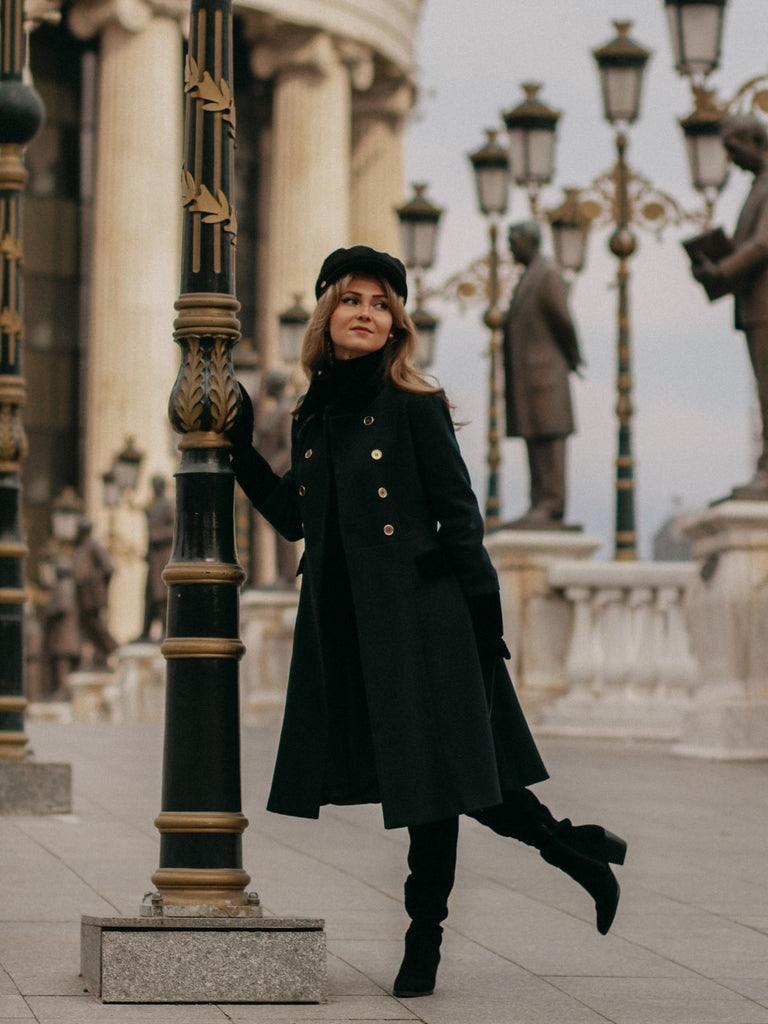 Cappotto con bottoni tinta unita verde scuro anni '50