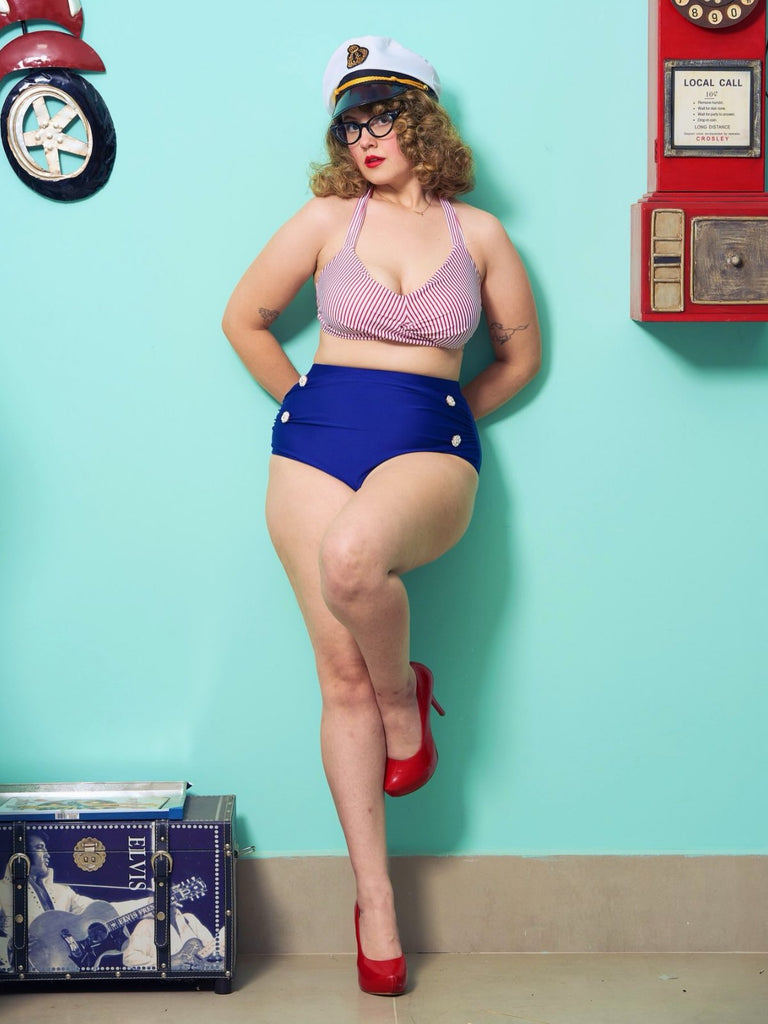 Costume da bagno patchwork a righe verticali rosso e blu anni '40