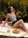 Costume da bagno con ferrettoa righe verdi anni '40