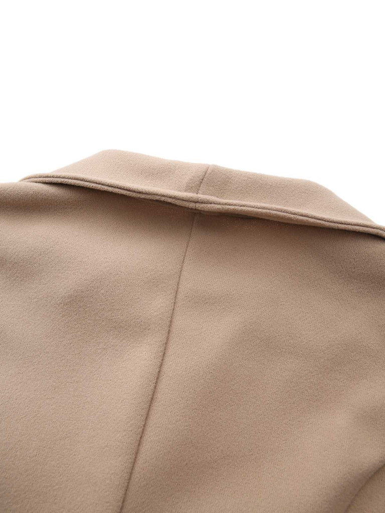 Cappotto sartoriale con risvolto tinta unita anni '40