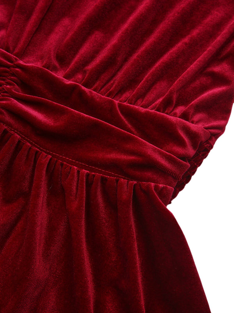 Abito in velluto a pieghe con maniche a lanterna ritagliato anni '40